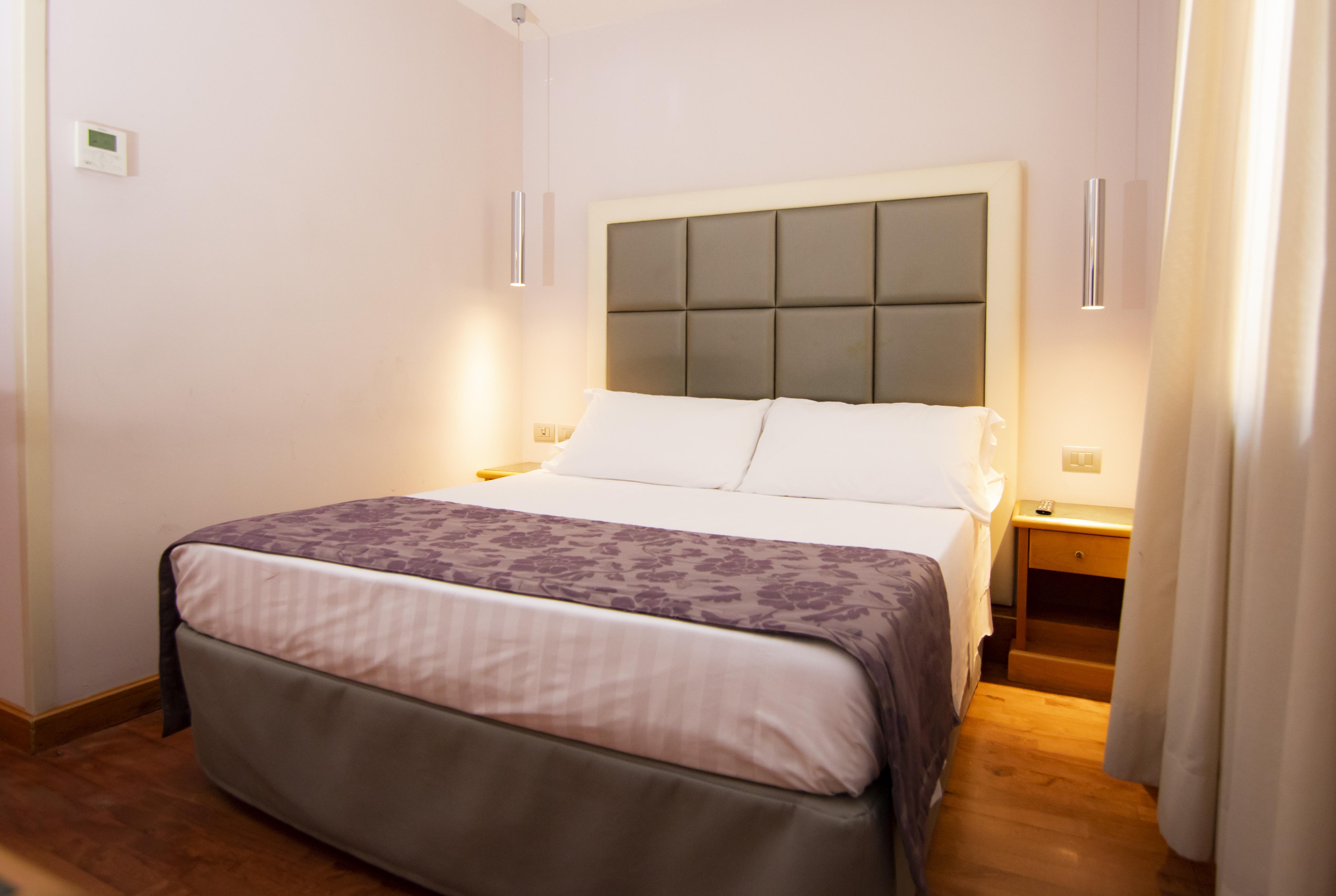 Hotel Giolli Nazionale Roma Esterno foto