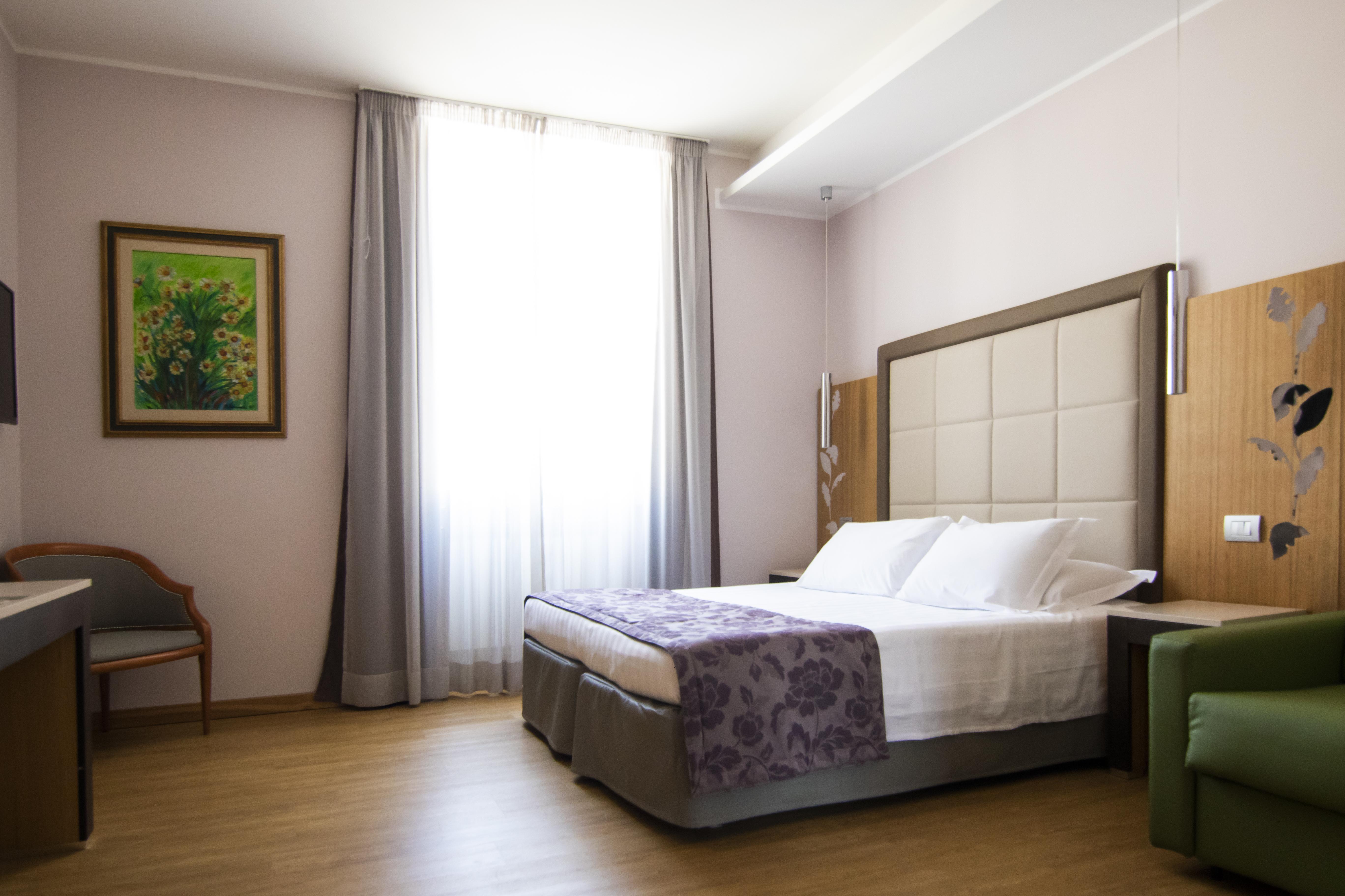Hotel Giolli Nazionale Roma Esterno foto