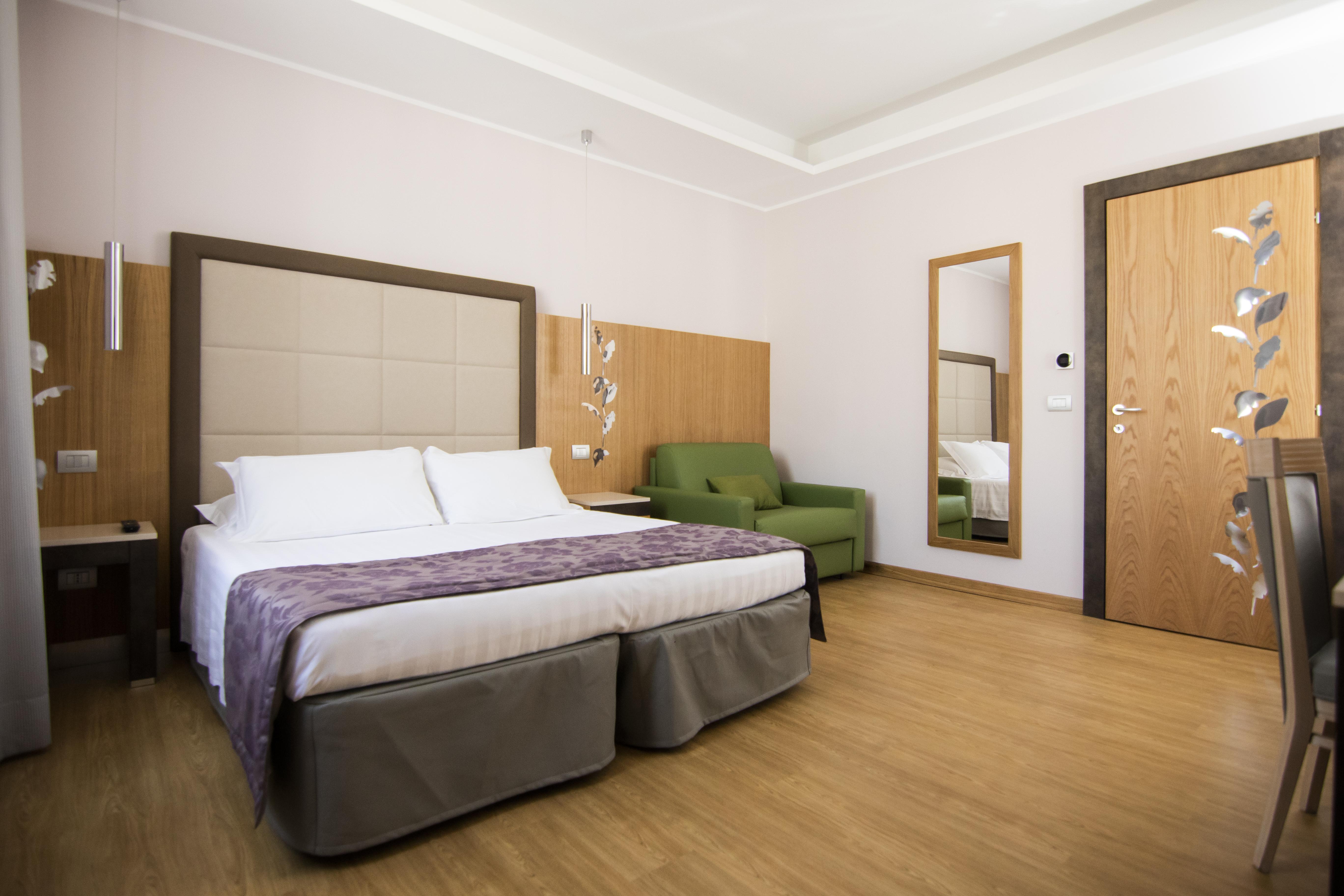 Hotel Giolli Nazionale Roma Esterno foto