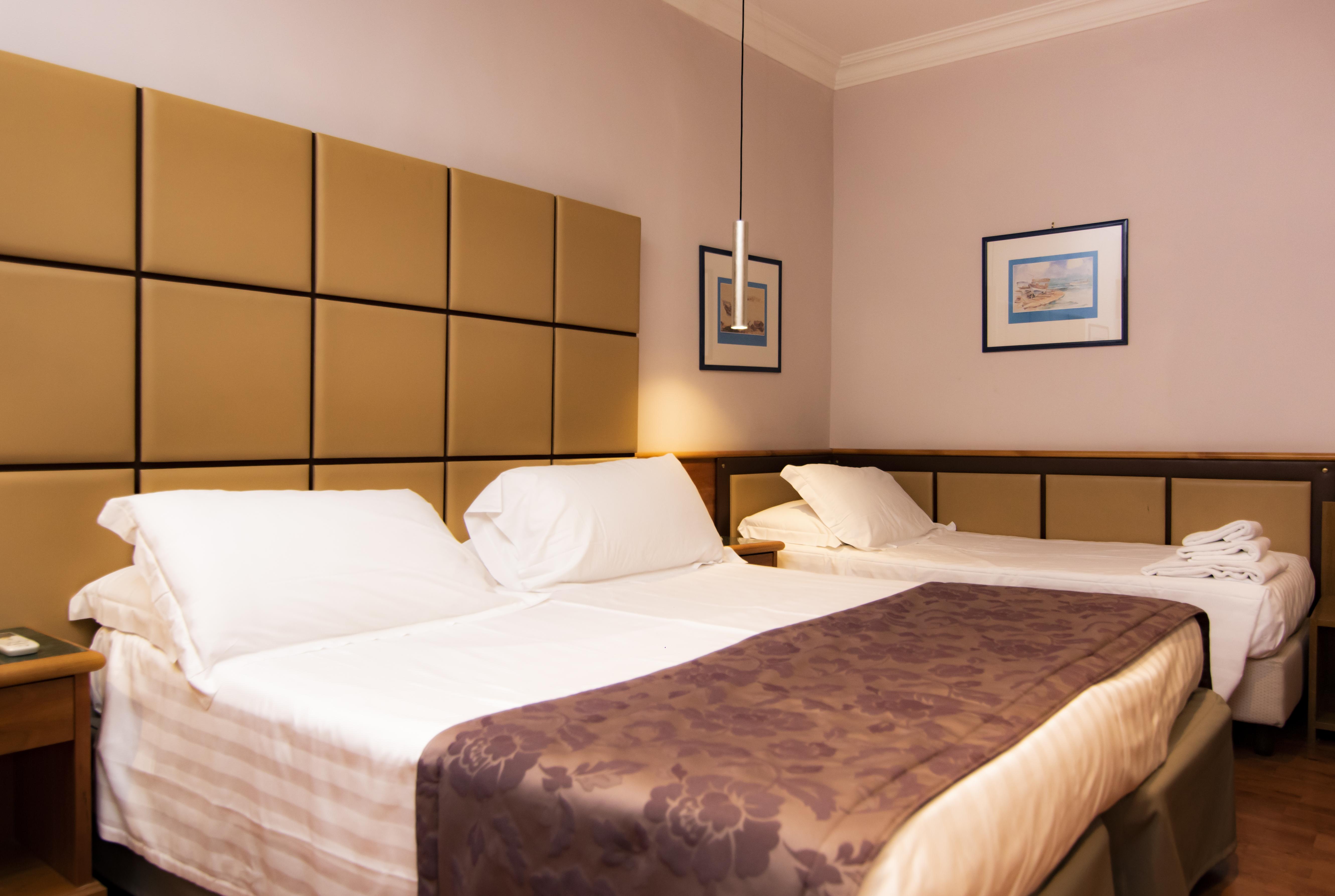 Hotel Giolli Nazionale Roma Esterno foto