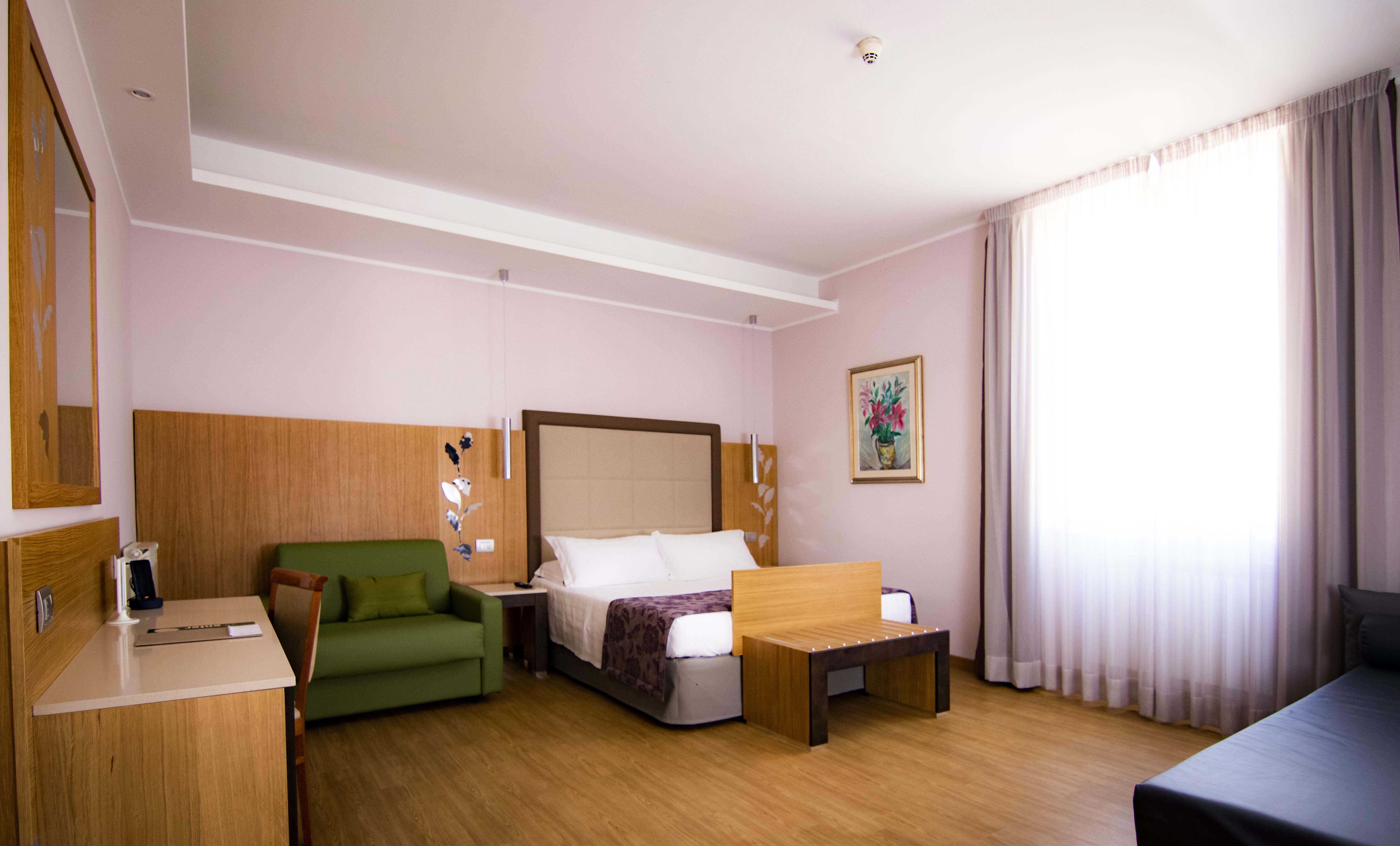Hotel Giolli Nazionale Roma Esterno foto