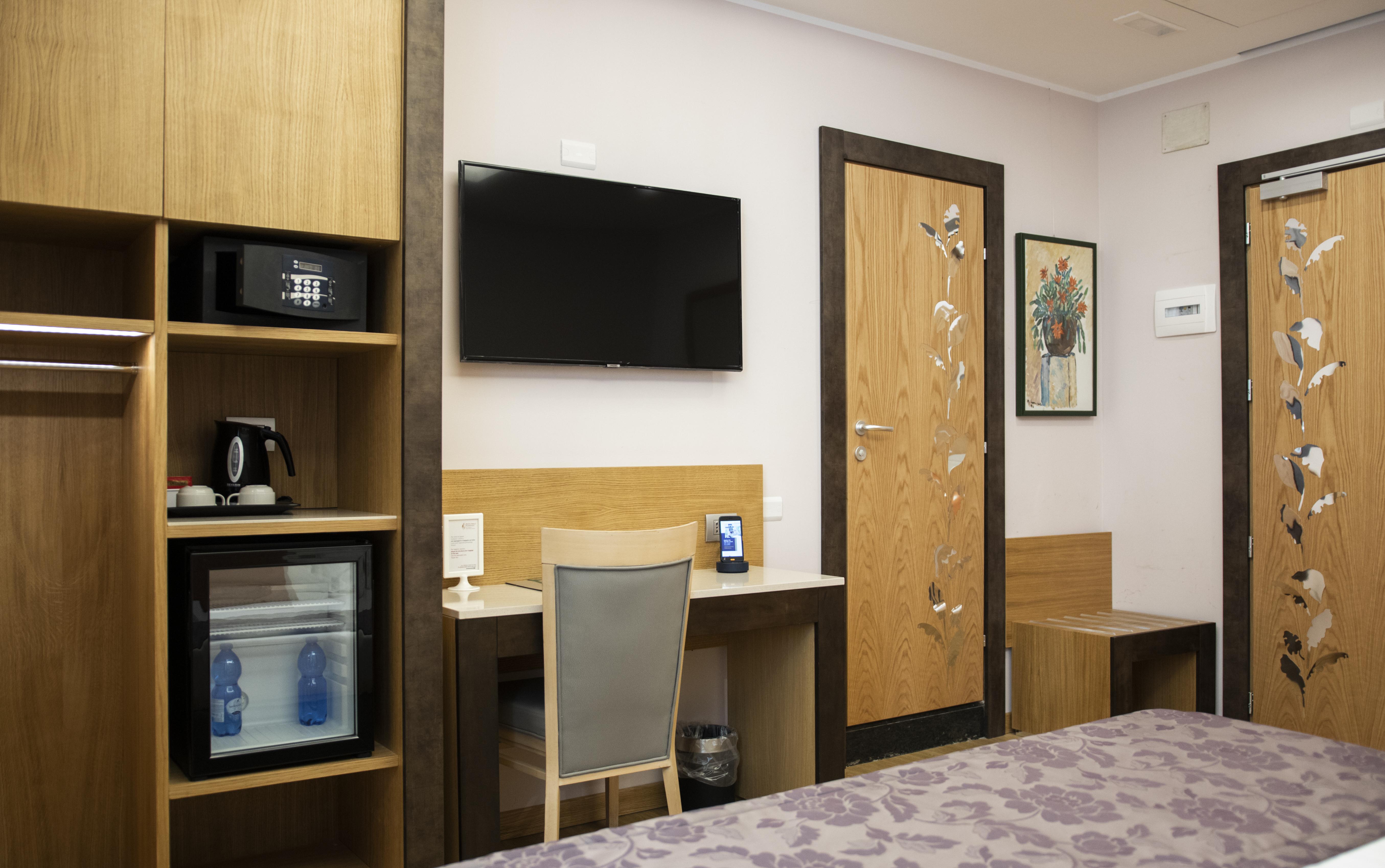 Hotel Giolli Nazionale Roma Esterno foto