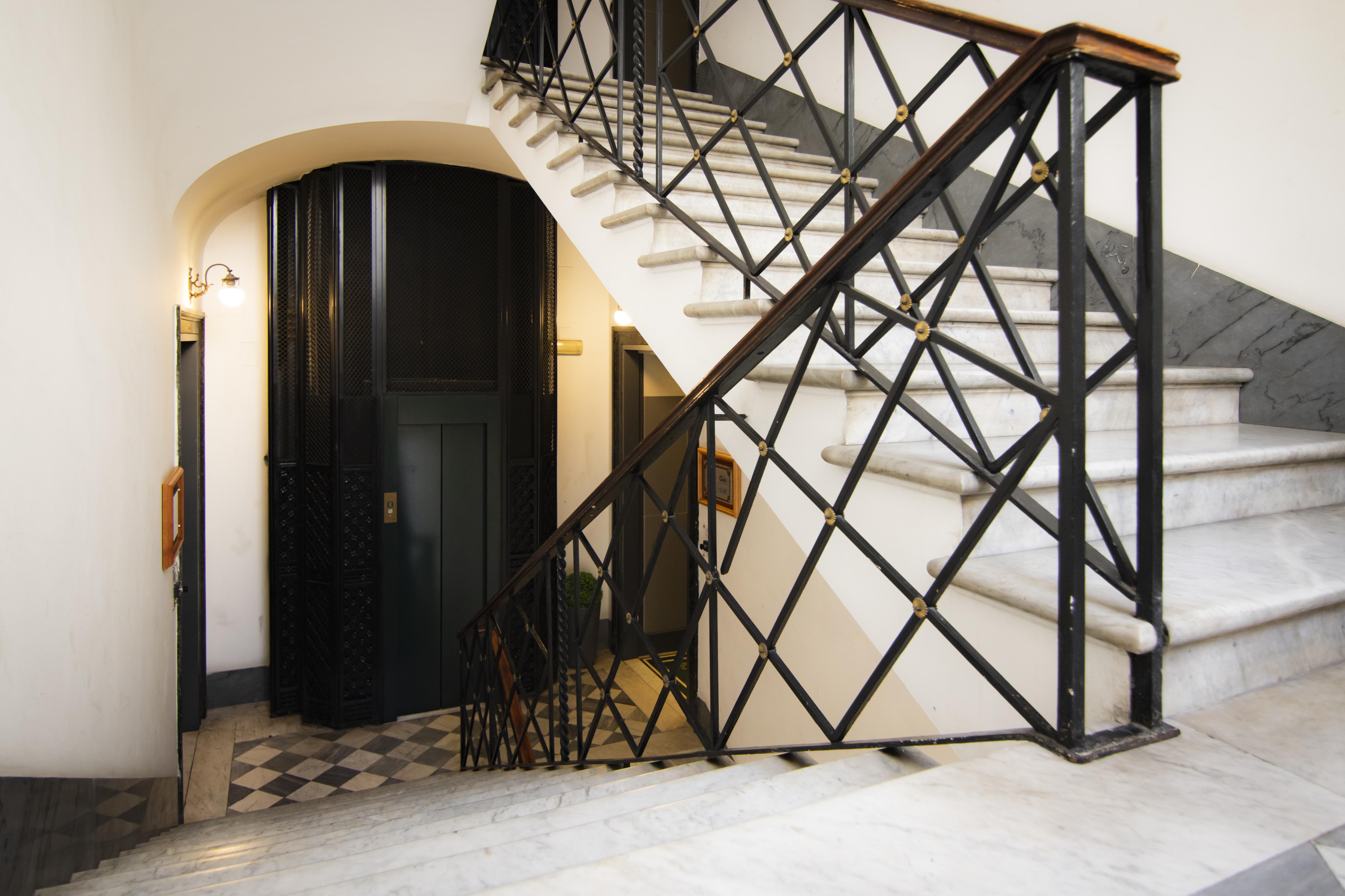 Hotel Giolli Nazionale Roma Esterno foto